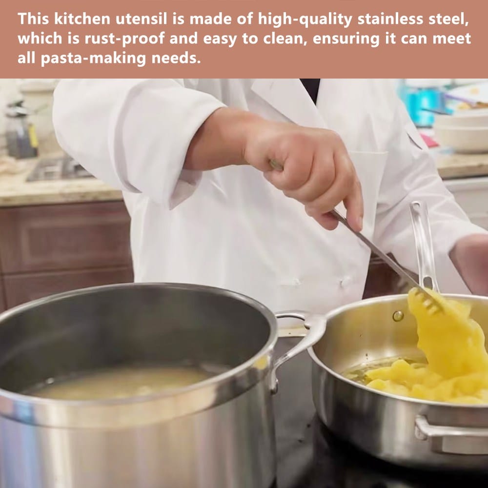 Specialized noodle fork securely twirling spaghetti